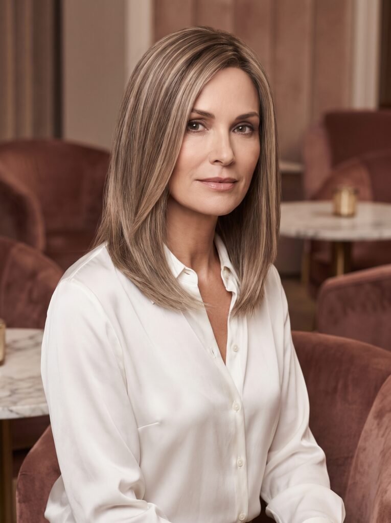 mature woman with balayage hairs… 202607301423